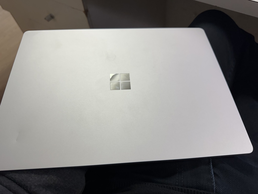 Microsoft Surface Laptop 3 (13", 1867) – Intel Core i5-1035G7 CPU@1.20GHz / 8GB RAM / 256GB SSD /  Silver win11 home – A Grade (Refurbished)